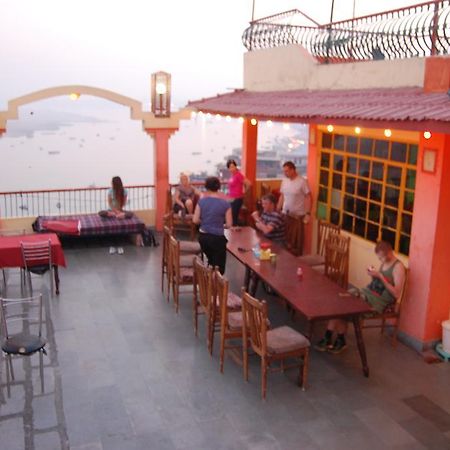 Puja Guest House Waranasi Zewnętrze zdjęcie