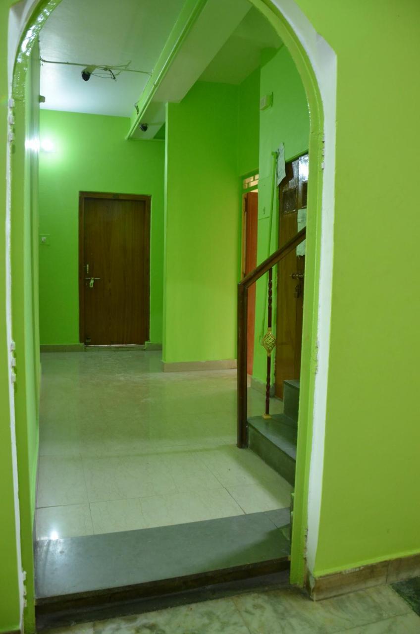 Puja Guest House Waranasi Zewnętrze zdjęcie