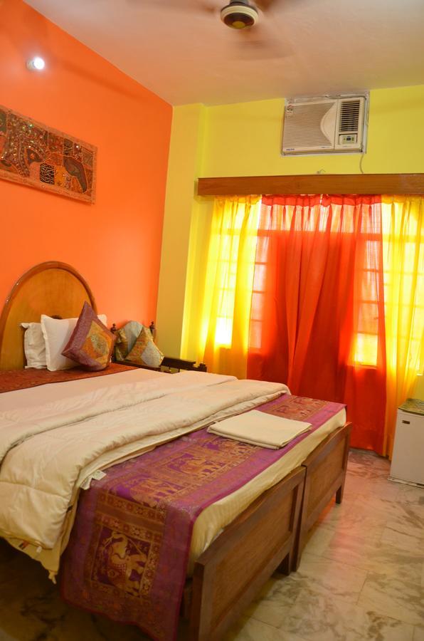 Puja Guest House Waranasi Zewnętrze zdjęcie